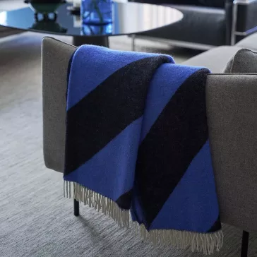Klippan gyapjú pléd felnőtteknek Angle - Blue-Black