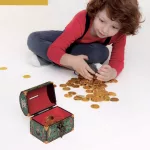 Djeco: Little Big room Persely - Kalóz kincses ládikó - Pirate