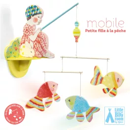   Djeco: Little Big room Szélmobil függődísz - Horgászó lányka - Fishergirl