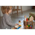 Grapat felnőtt Nins világos fa