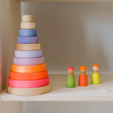 Grimm's neon pink Montessori torony fa építőjáték