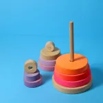 Grimm's neon pink Montessori torony fa építőjáték