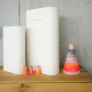 Grimm's neon pink Montessori torony fa építőjáték Grimm's neon pink Montessori torony fa építőjáték
