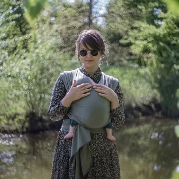 Liliputi rugalmas babahordozó kendő - Olive