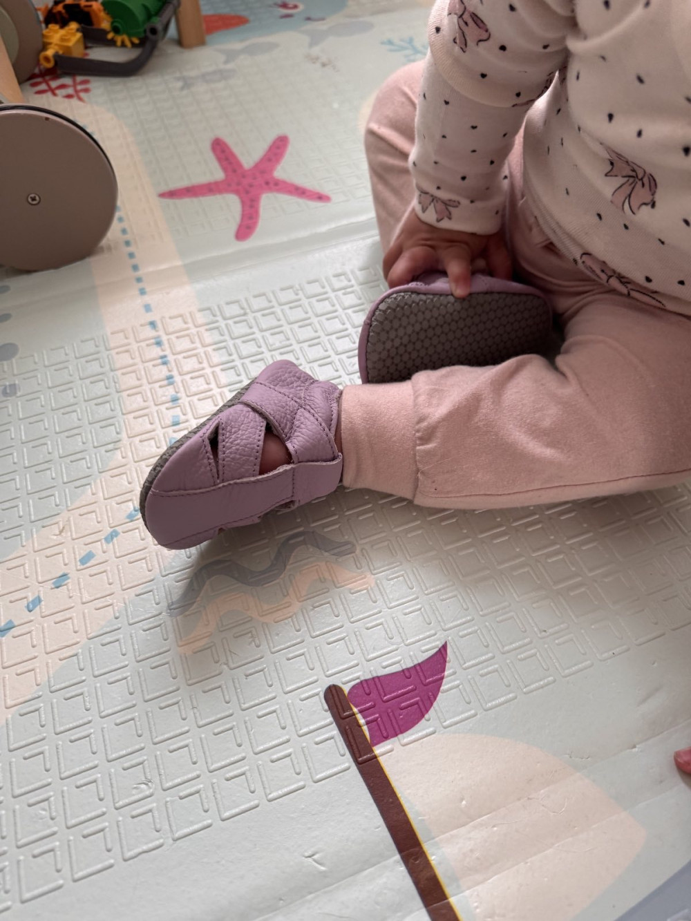 Liliputi puhatalpú szandál PAWS - Cotton Candy - S
